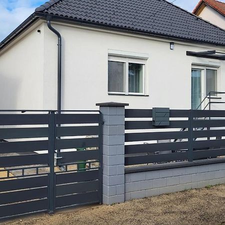 Relax Apartments Sarvar A1 외부 사진