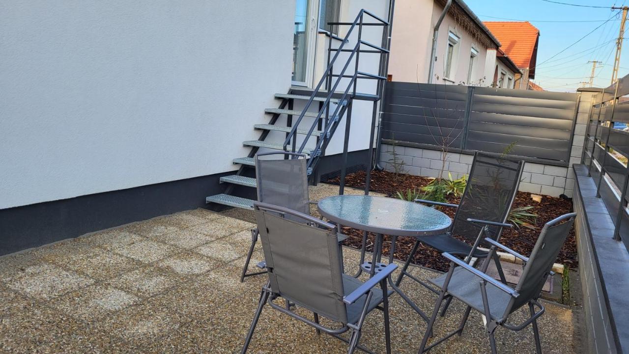 Relax Apartments Sarvar A1 외부 사진